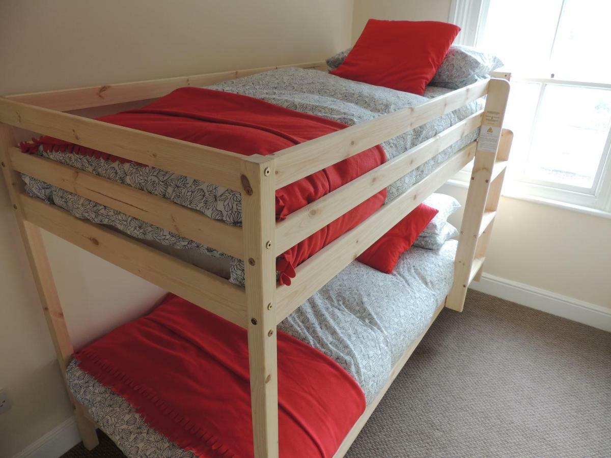Holiday home 2, 27 Skinner Street *
